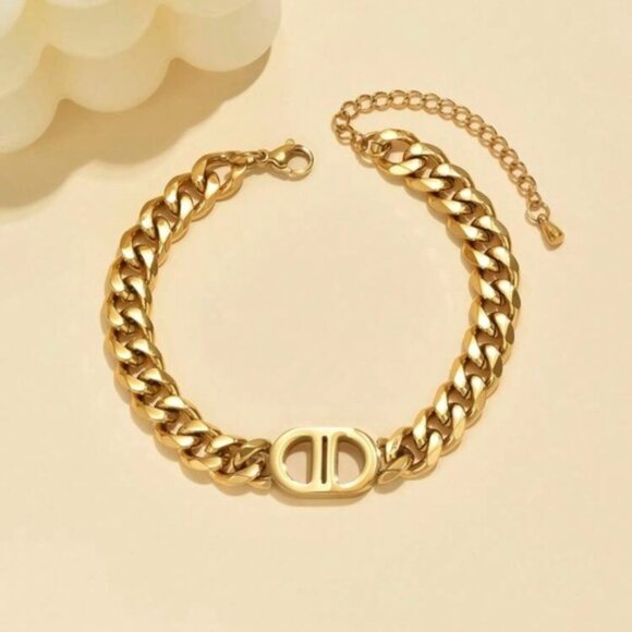 18k Gold Filled Chain Necklace and Bracelet Set - Picture 3 of 3